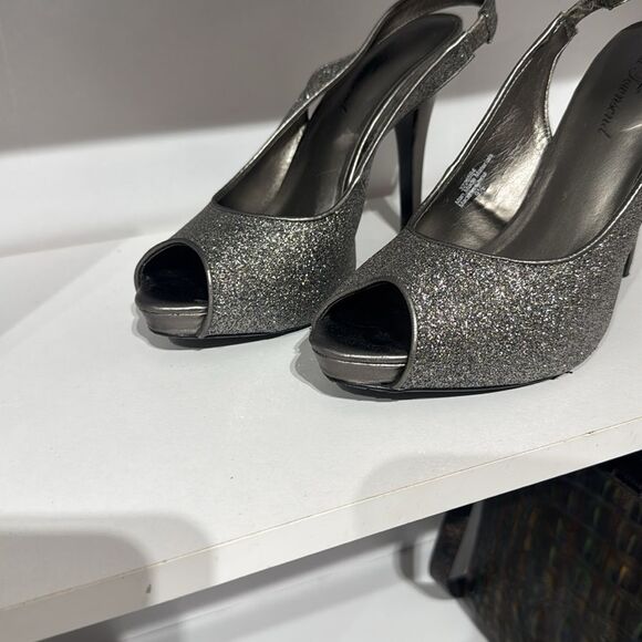 Lulu Townsend Silver Glitter Slingback Heels - Picture 2 of 4